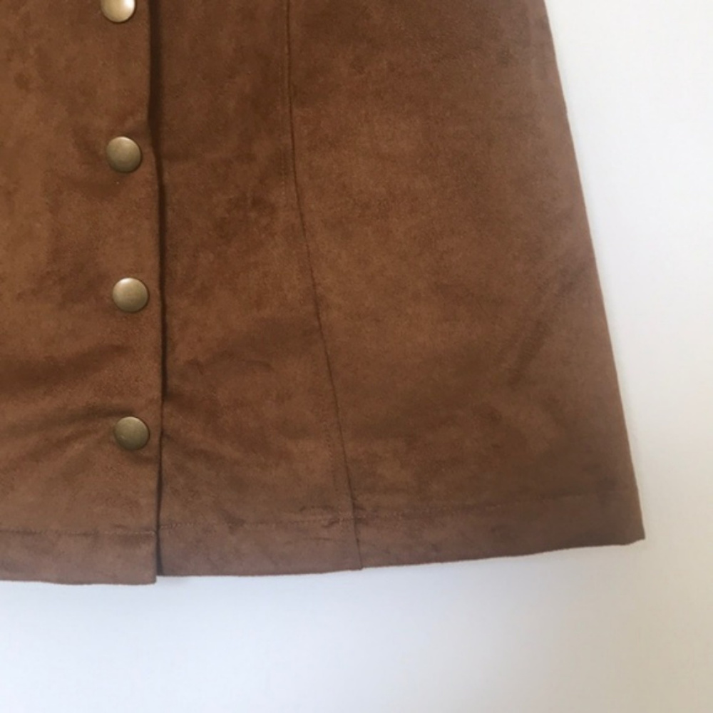 NWT Old Navy Button Down Tan / Suede Skirt Sz 0 - Picture 3 of 4